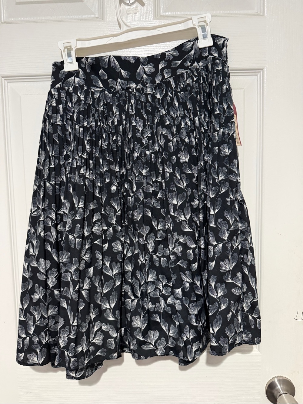 Merona Black Skater Skirt with White Leaf Print